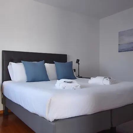 Welc-om Business Luxury Terrace Апартаменты